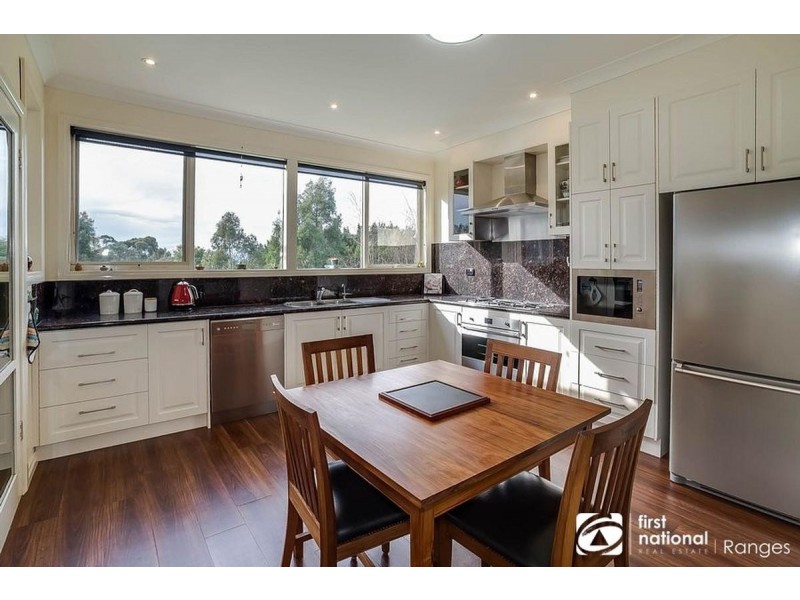 44 & 44a Moores Road, Monbulk VIC 3793