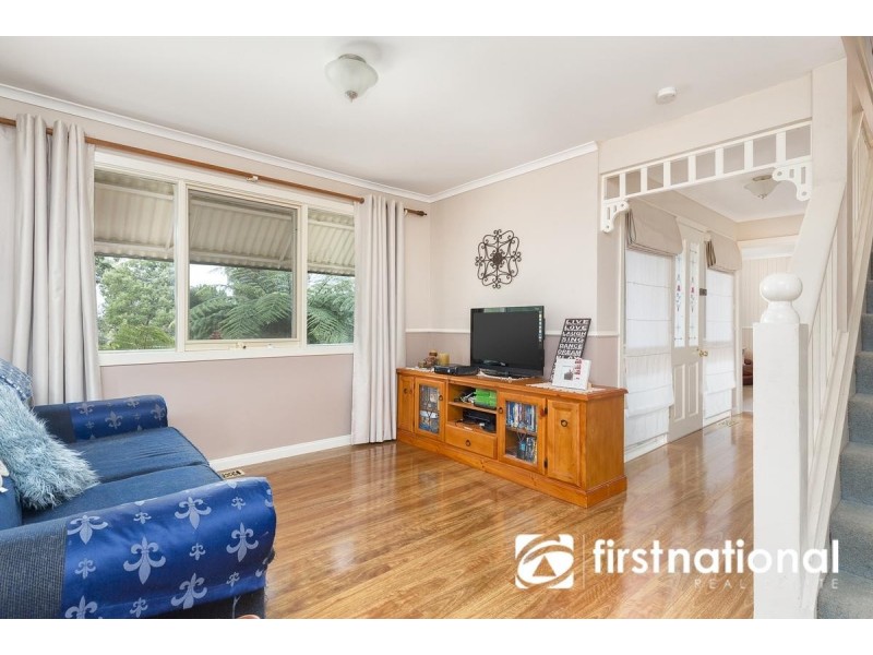 13 Jeanne Street, Cockatoo VIC 3781