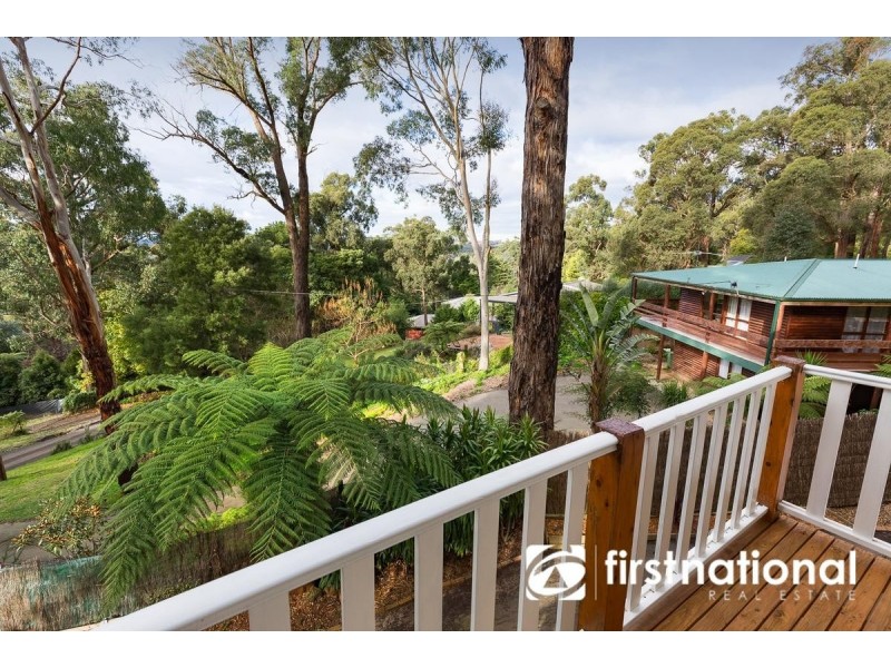 13 Jeanne Street, Cockatoo VIC 3781