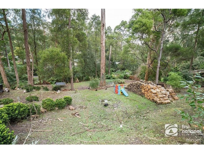 5 Tuttawatta Road, Selby VIC 3159