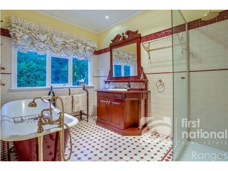 1 Mt. Erin Road, Ferny Creek VIC 3786