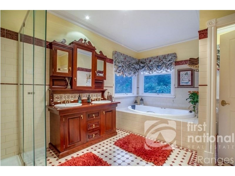 1 Mt. Erin Road, Ferny Creek VIC 3786