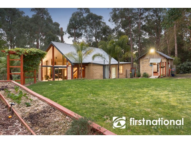 122 Emerald-Monbulk Road, Emerald VIC 3782