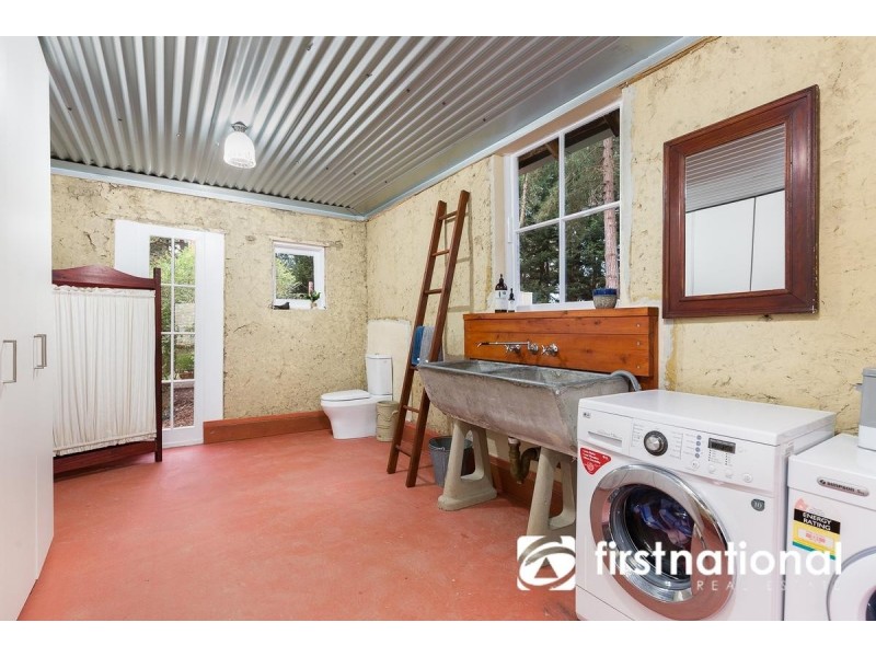 122 Emerald-Monbulk Road, Emerald VIC 3782