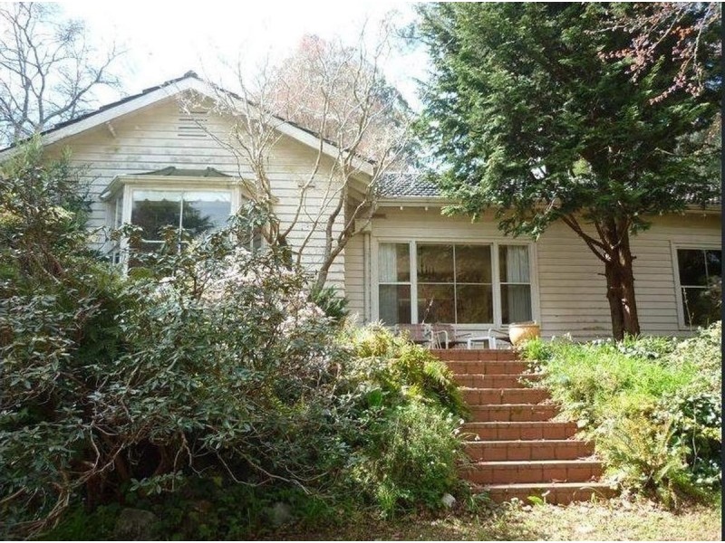 8 Colehurst Crescent, Sassafras VIC 3787