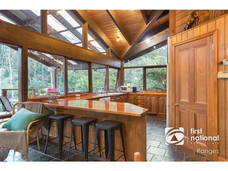 15 Outlook Road, Emerald VIC 3782