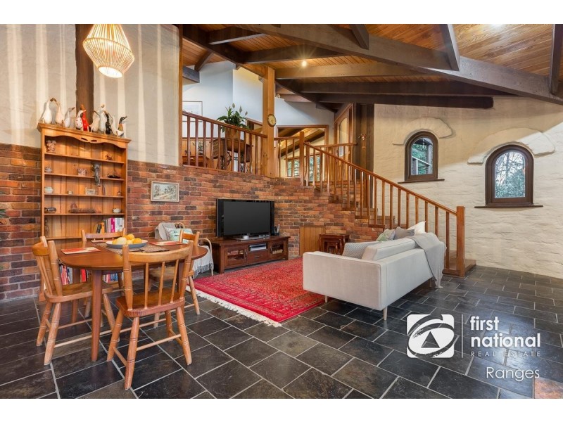 15 Outlook Road, Emerald VIC 3782