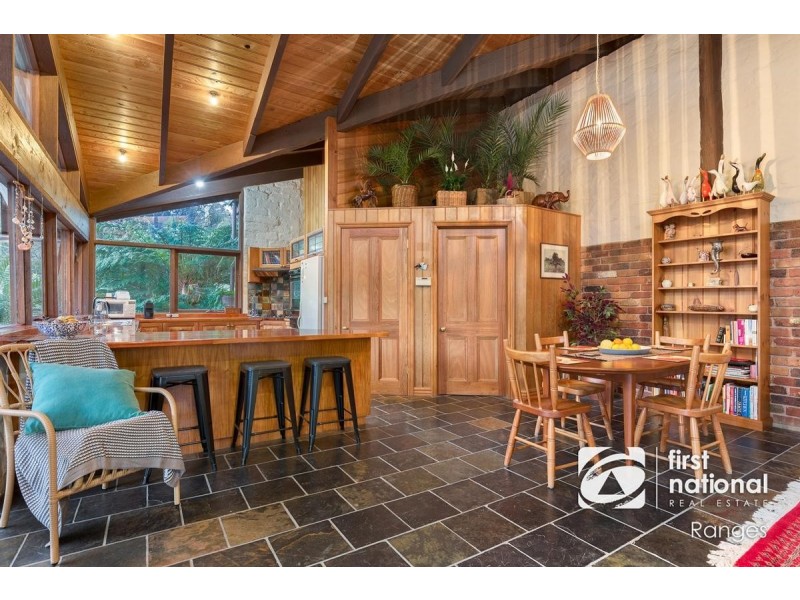 15 Outlook Road, Emerald VIC 3782