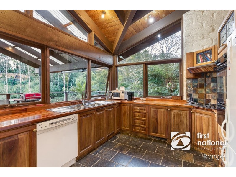 15 Outlook Road, Emerald VIC 3782