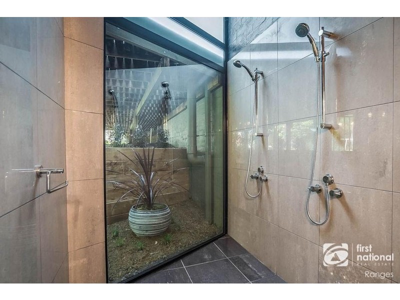 39 The Crescent, Sassafras VIC 3787