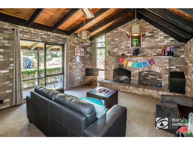 2 Joffre Parade, Cockatoo VIC 3781