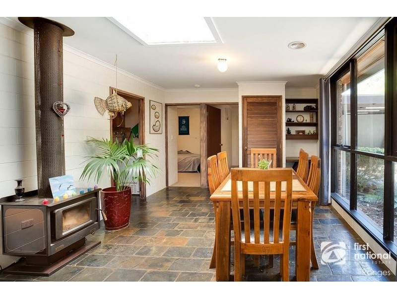 2 Joffre Parade, Cockatoo VIC 3781