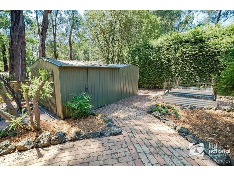 2 Joffre Parade, Cockatoo VIC 3781