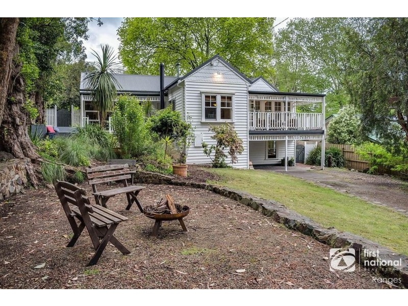 52 Hazel Grove, Tecoma VIC 3160