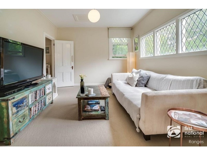 52 Hazel Grove, Tecoma VIC 3160