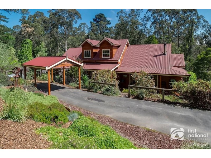 4 Long Pockitt Lane, Belgrave VIC 3160