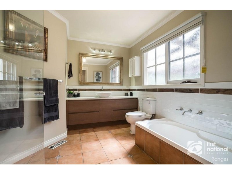 4 Long Pockitt Lane, Belgrave VIC 3160