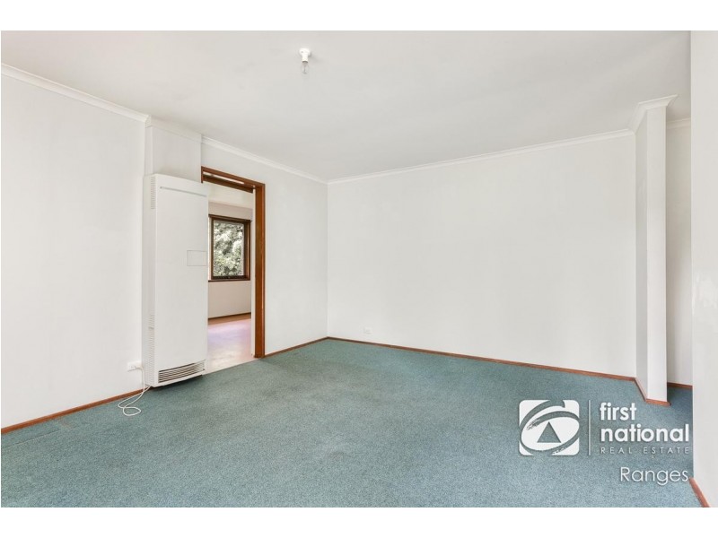 13 Neville Street, Cockatoo VIC 3781