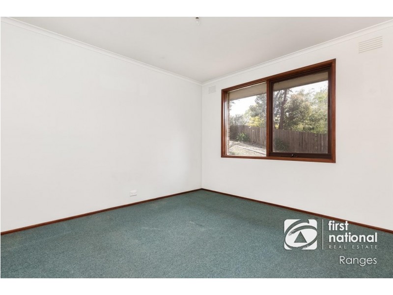 13 Neville Street, Cockatoo VIC 3781
