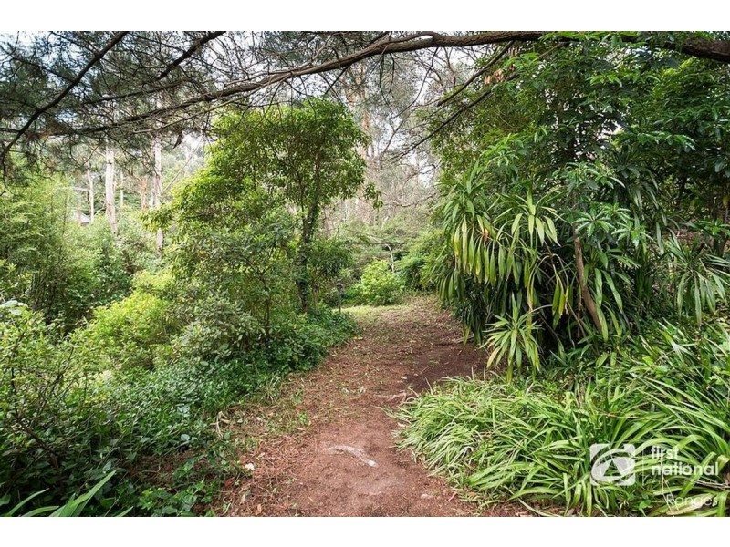 3 Hazelvale Road, Tecoma VIC 3160