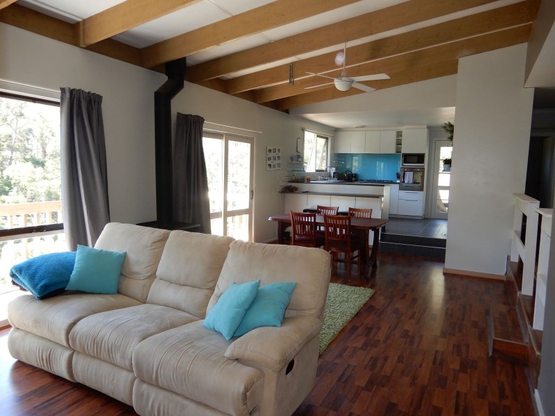 26 Hazelvale Road, Tecoma VIC 3160