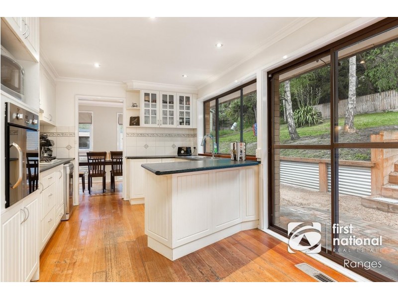 4 Borang Avenue, Selby VIC 3159