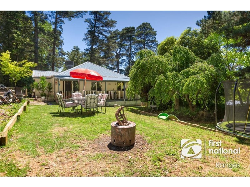 13 Seaview Road, Cockatoo VIC 3781