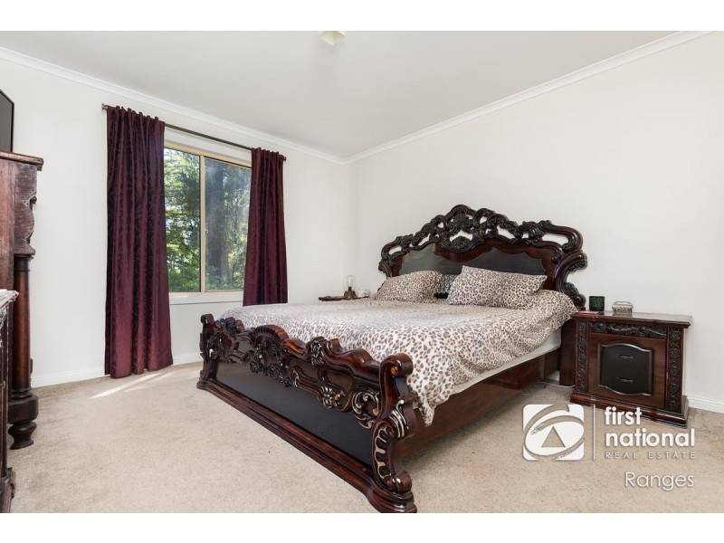 13 Seaview Road, Cockatoo VIC 3781