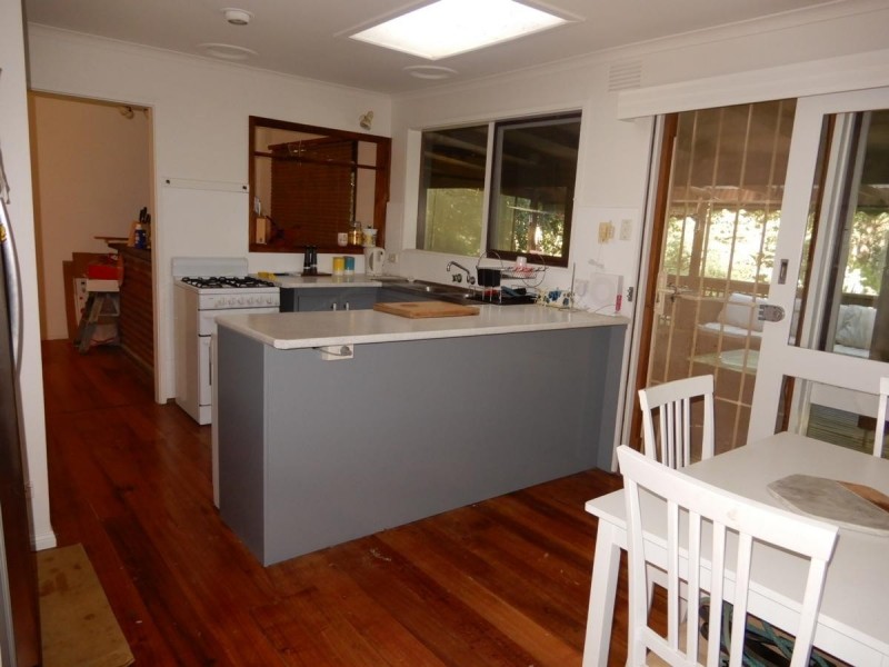 40 Florence Avenue, Emerald VIC 3782