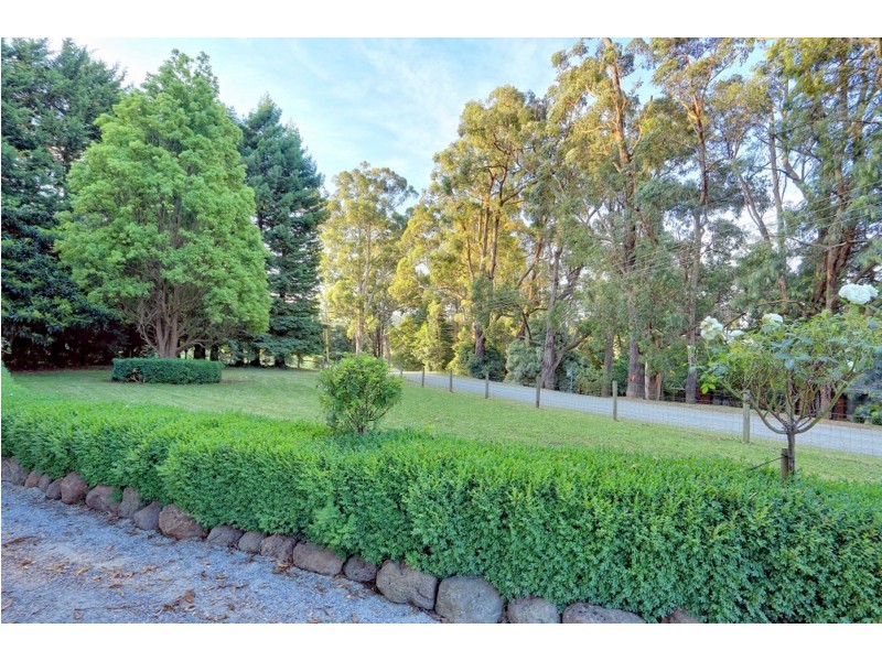 5 Pinnocks Road, Emerald VIC 3782