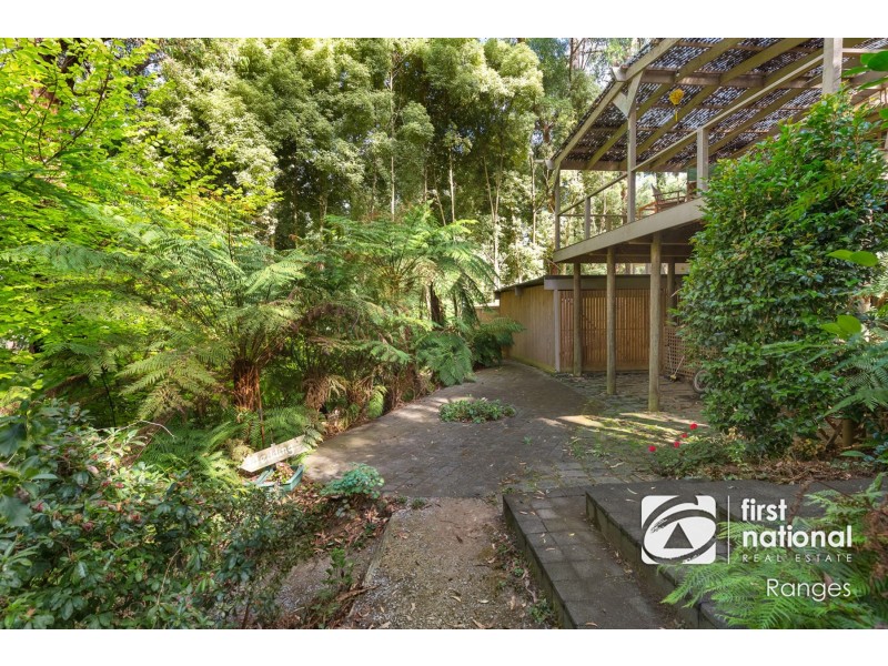 10 Sunnyside Terrace, Emerald VIC 3782