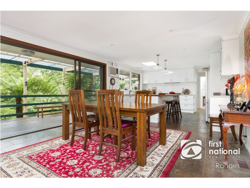 9 Poplar Crescent, Emerald VIC 3782