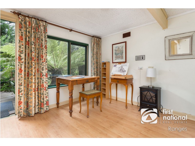 9 Poplar Crescent, Emerald VIC 3782