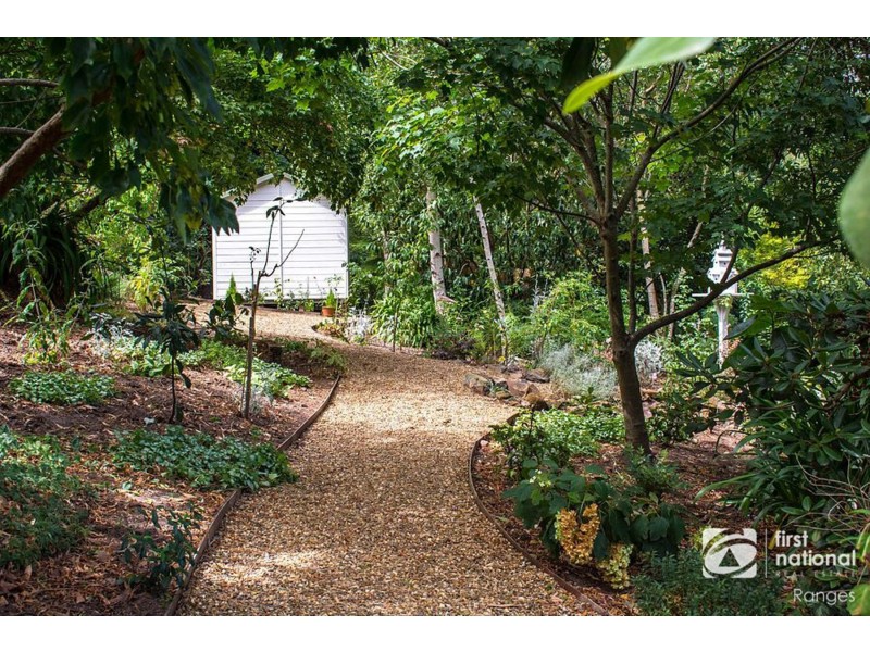 2 Victoria Grove, Ferny Creek VIC 3786