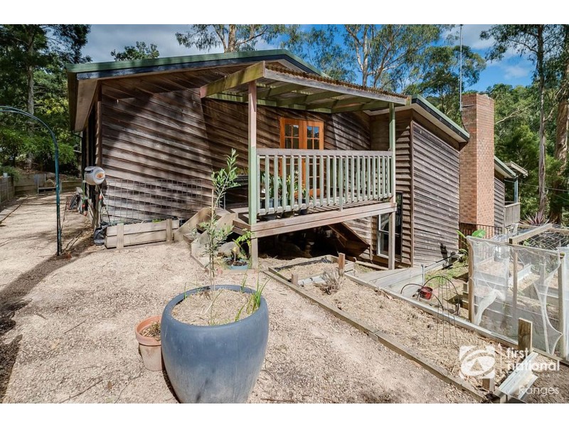 6 Colombo Road, Belgrave VIC 3160
