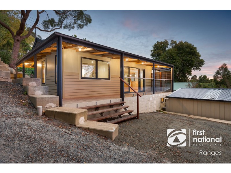 15 Kitchener Road, Tecoma VIC 3160