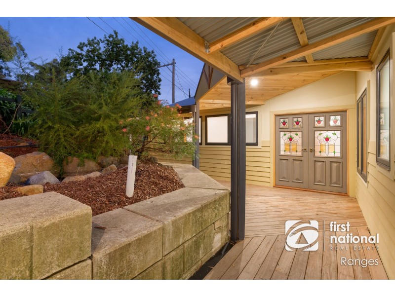 15 Kitchener Road, Tecoma VIC 3160