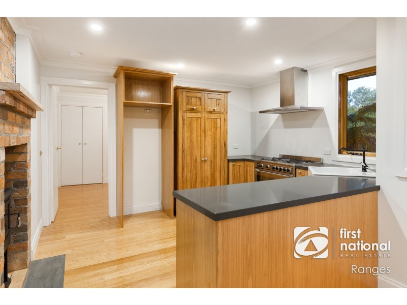 15 Kitchener Road, Tecoma VIC 3160