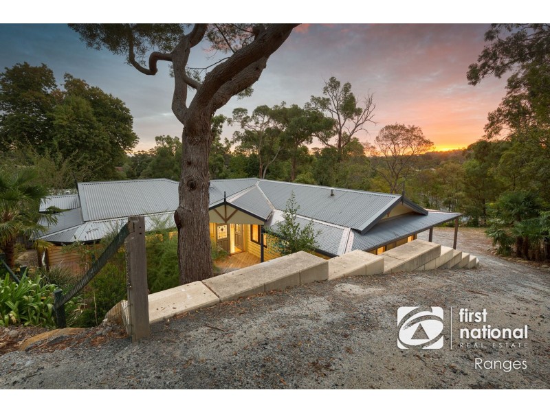 15 Kitchener Road, Tecoma VIC 3160