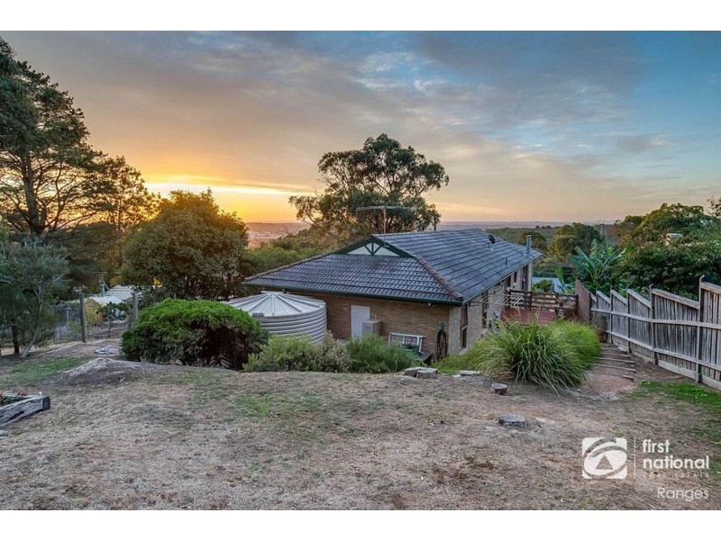 16 Gordon Avenue, Montrose VIC 3765