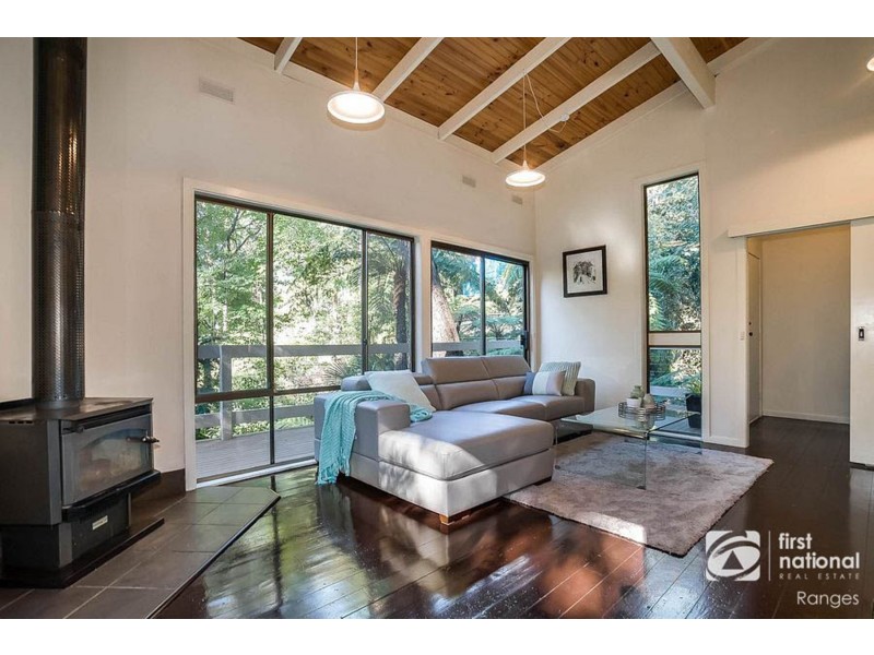 16 Gully Crescent, Belgrave VIC 3160