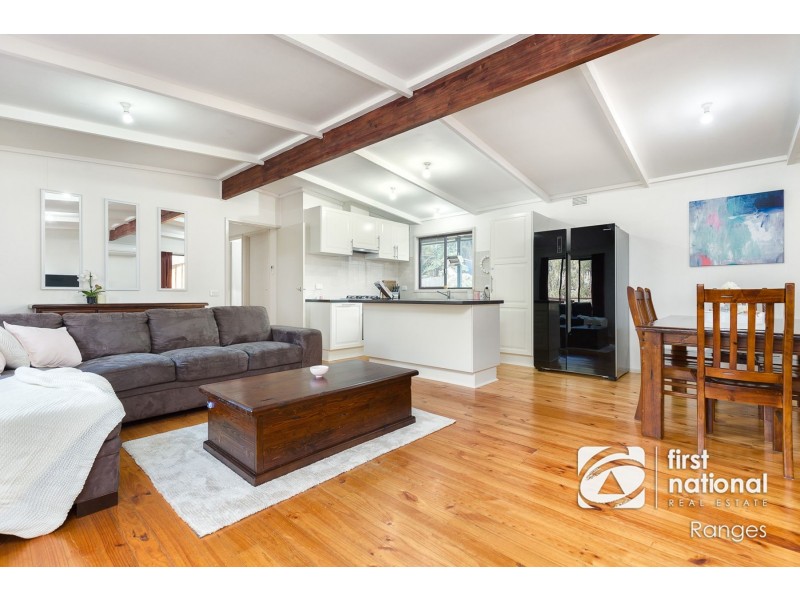 52 Caroline Avenue, Cockatoo VIC 3781