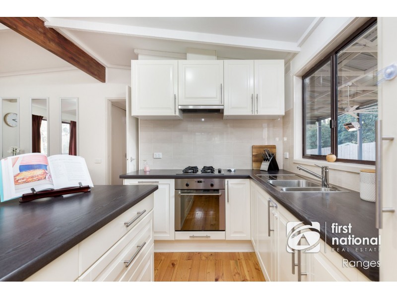 52 Caroline Avenue, Cockatoo VIC 3781