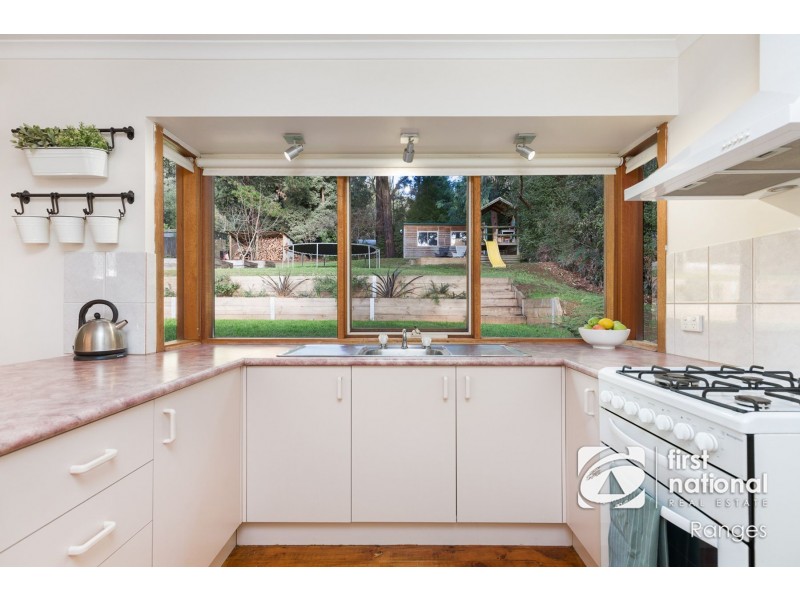 50 First Avenue, Cockatoo VIC 3781