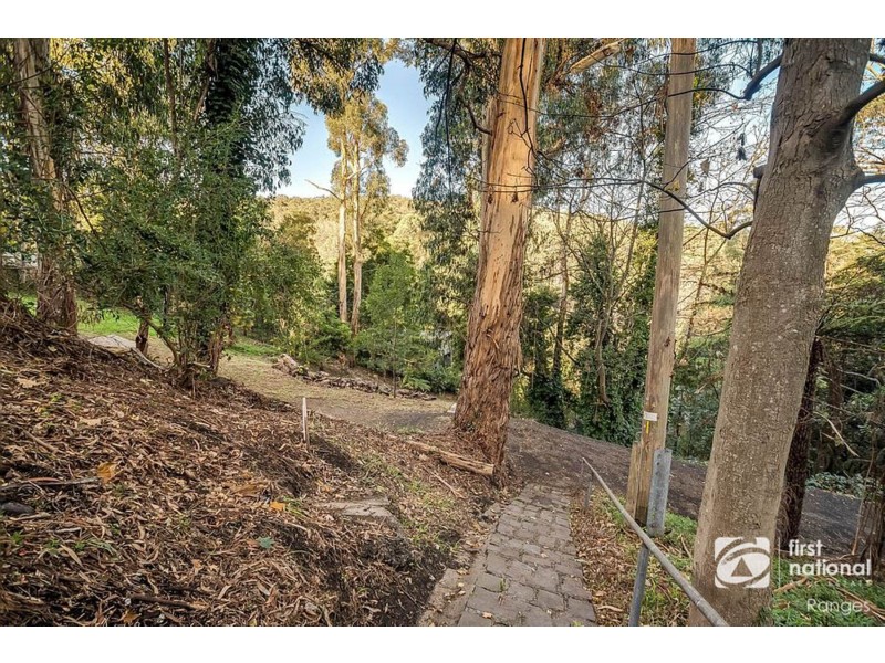 12 Pauline Avenue, Tecoma VIC 3160