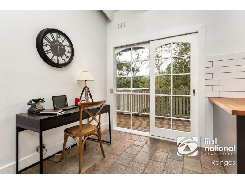 5 Waratah Avenue, Belgrave VIC 3160