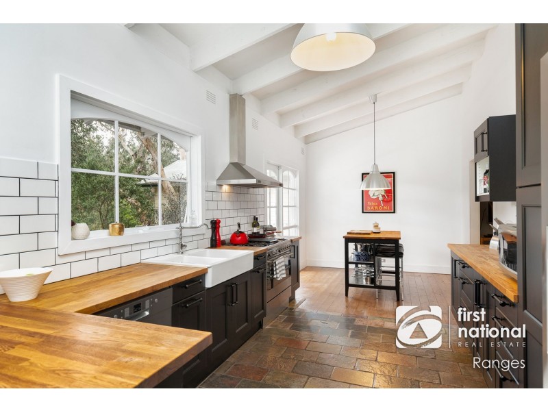 5 Waratah Avenue, Belgrave VIC 3160