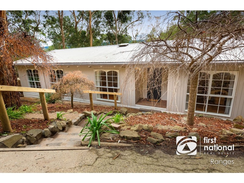 5 Waratah Avenue, Belgrave VIC 3160