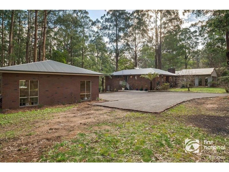 24 Warwick Farm Road, Olinda VIC 3788