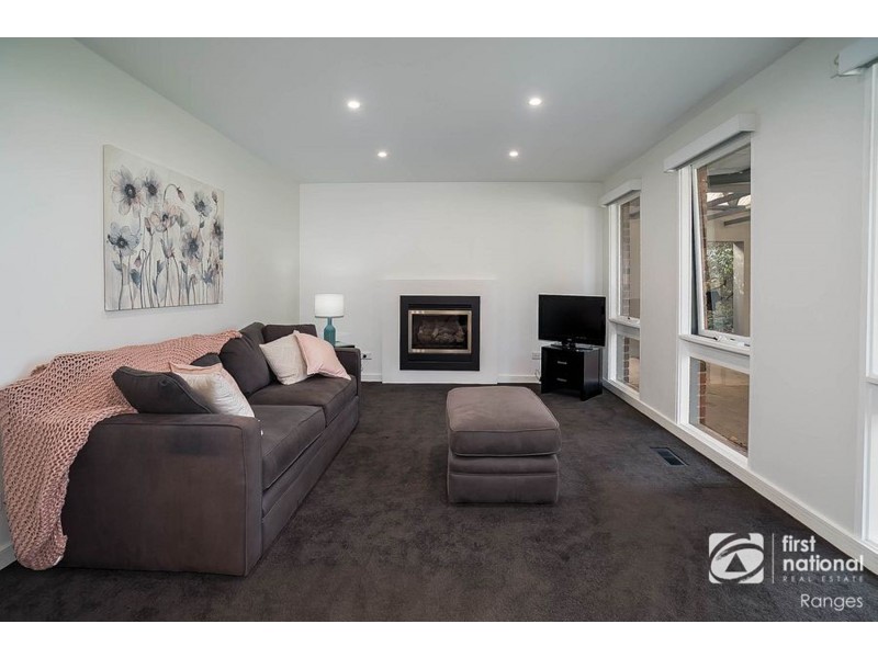 24 Warwick Farm Road, Olinda VIC 3788